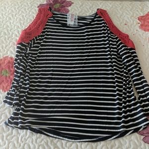 Open shoulder striped Top